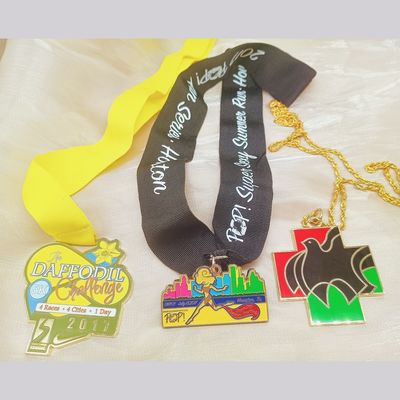 comprare Ingrosso Medaglia in lega di zinco con nastro online manufacture