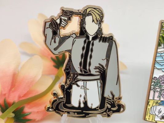 comprare 1.5 pollici Soft Enamel Lapel Pin Custom Zinc Alloy Metal Badge per il branding online manufacture