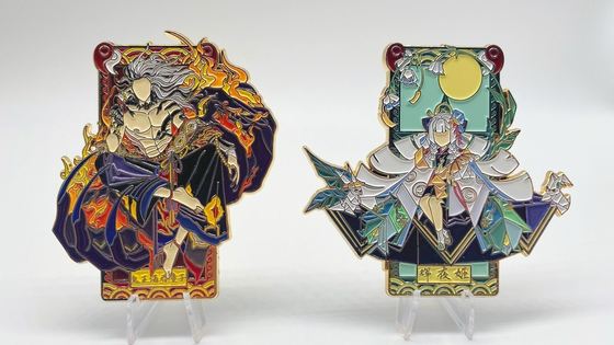 comprare Custom Iron Lapel Pins with Soft Enamel in Customer Size and Custom Color for Branding online manufacture