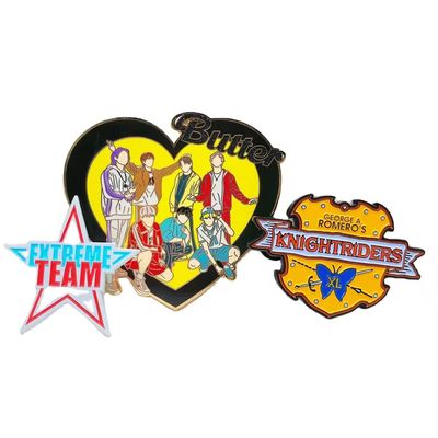 Produttore di badge a spillo all'ingrosso Forme personalizzate su misura Anime cartoni animati Lapel Pin Maker Metal Soft Hard Enamel Pins