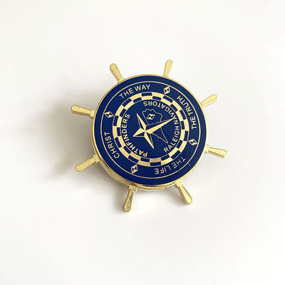 Badge personalizzati ad alto valore aggiunto per scuole, aziende e organizzazioni