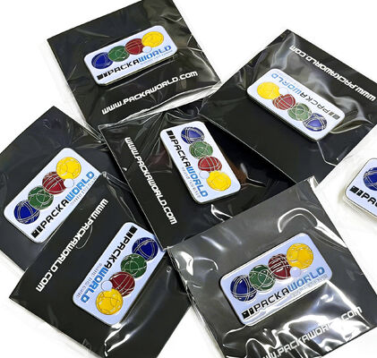 Un buon prezzo. Fate voi i vostri spilli di smalto luccicante con finitura morbida o dura, stampa UV e grafica adorable. in linea