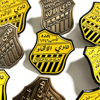 Un buon prezzo. Spille personalizzate all'ingrosso da 35 mm, spessore 1,5 mm, con tempi di campionamento rapidi di 5-7 giorni. in linea