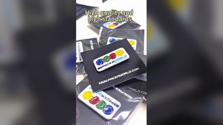 Spille in smalto morbido personalizzate all'ingrosso con glitter | Distintivi da bavero in metallo scintillante | Spilla in smalto glitterato